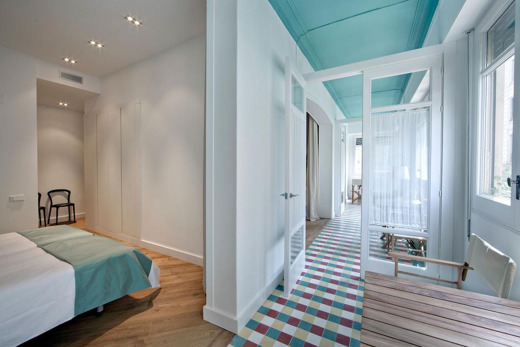 Apartment Habitat Rambla Deluxe Barcelona